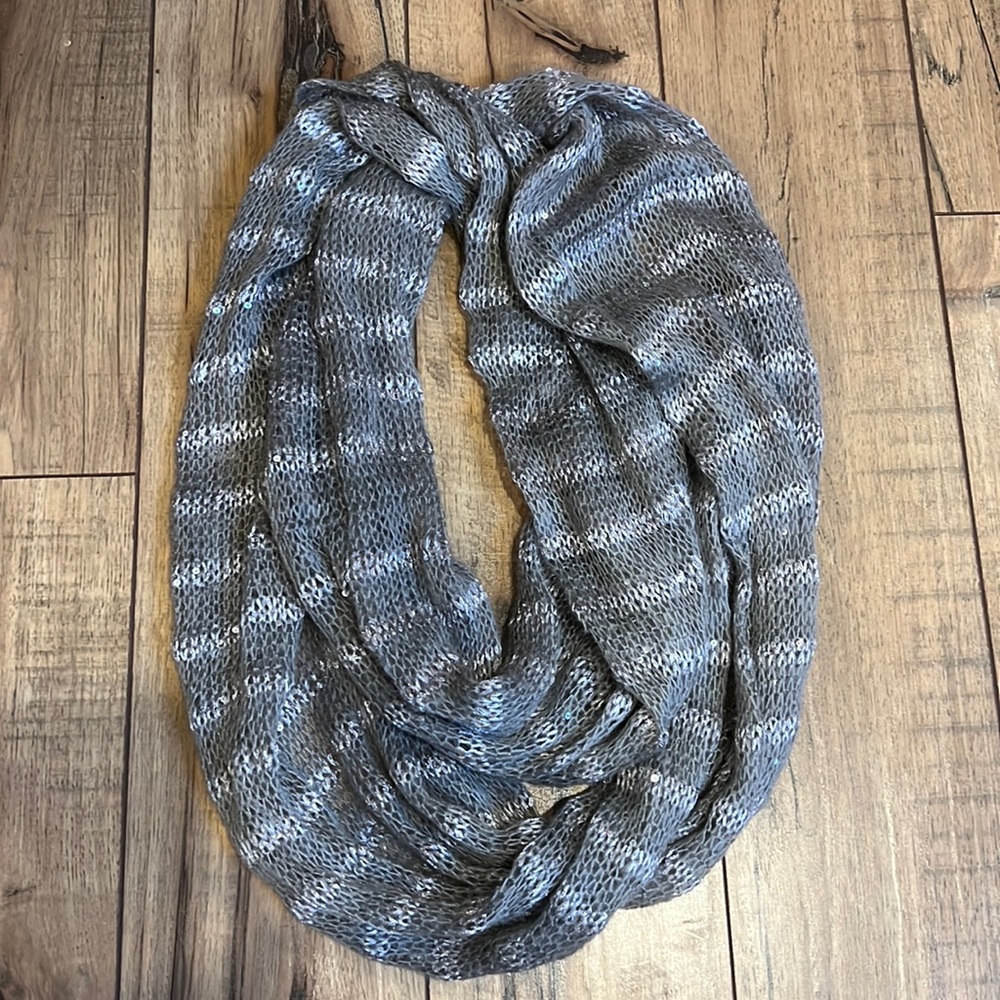 Grey striped scarf